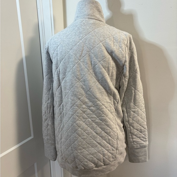 Gray Quilted Pullover - Picture 2 of 8